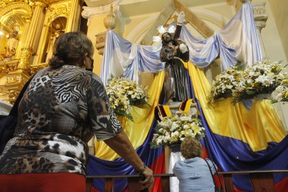Centenares de creyentes oraron ante la imagen de Jesús del Gran Poder, en los días de la novena.