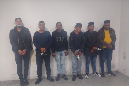 Algunos tienen antecedentes penales.