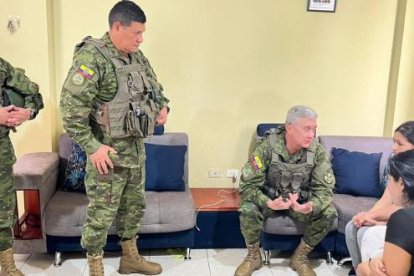 Las autoridades castrenses visitaron a la familia de la víctima.