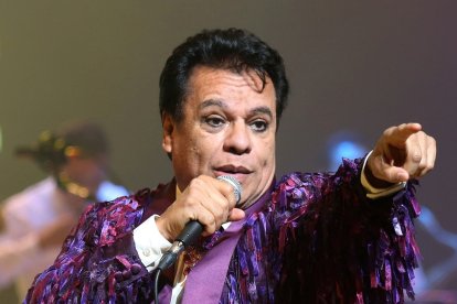 Hay muchas personas que se niegan a creer que Juan Gabriel esté muerto, entre ellas, Lucía Méndez.