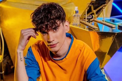 Ignacio Cuesta es el nombre real de Nacho Cheddar, es actor, imitador de personajes y humorista. Como comentarista de farándula duró poco.