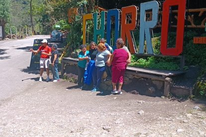 El Chorro de Girón uno de los sitios donde puede estar en contacto con la naturaleza
