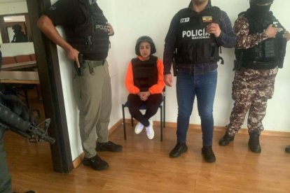 Mayra Salazar estuvo protegida para evitar atentados en su contra.