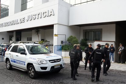 El resguardo fue alto en el edificio judicial, ya que los personajes que declararon podrían estar expuestos a atentados.