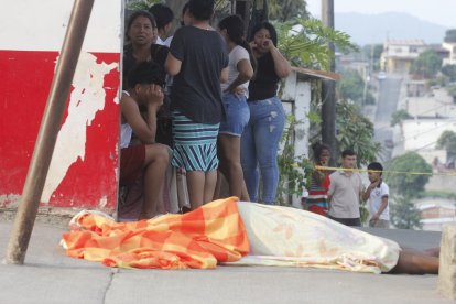 El vendedor de mariscos Carlos Luis Chóez fue asesinado a tiros el 26 de marzo.