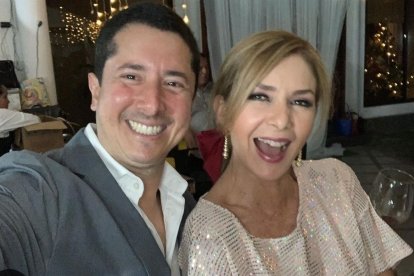 José Luis Calderón con Rocío Cedeño, ambos se retiraron de TC Televisión.