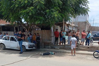 En un barrio del cantón Montecristi, hubo otro ataque a balas que dejó dos fallecidos y dos heridos.