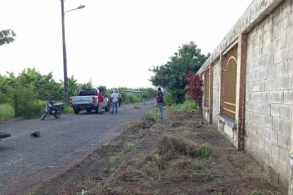 Los agentes hallaron indicios balísticos cerca de una puerta por la que se accede al predio y se llega al estero.