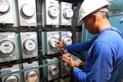 La medida podría causar apagones en Ecuador.