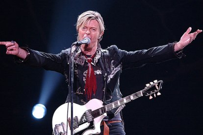 David Bowie está incluido en la playlist con “Space Oddity”.