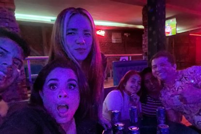 Elena Viteri, la Prima, en una de las pocas imágenes que pudo sacar en el chongo.