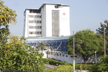 Hospital Naval, donde permanece hospitalizado el exmandatario.