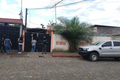 Los agentes de las unidades especializadas allanaron varias viviendas.