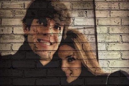 En 2013, Caroline Celico subió una imagen ilustrada en redes sociales, con kla frase 'Love'.