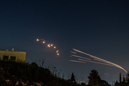 Desde Irán lanzan bombas a Israel.