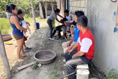 Después de abandonar sus estudios, muchas menores de edad se dedican a ser madres.