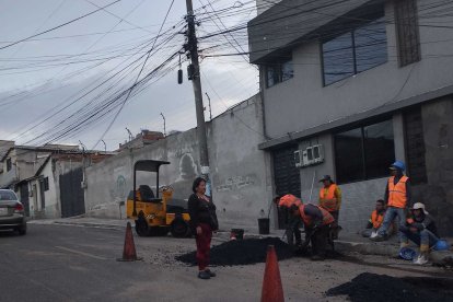 El personal municipal llegó al sitio para trabajar en algunas de las afectaciones del sector.