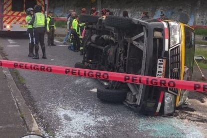 En el centro de Quito piden vigilar las zonas por las que transitan busetas escolares.