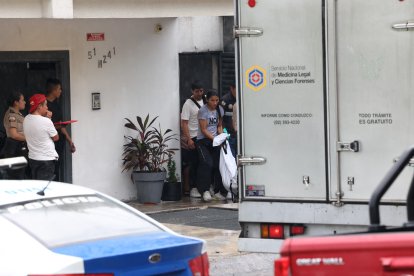 Personal de Criminalista llegó a levantar el cadáver.