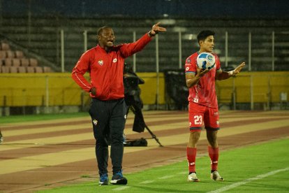El Canguro Borja seguirá al frente de los puros criollos hasta que llegue el nuevo técnico.