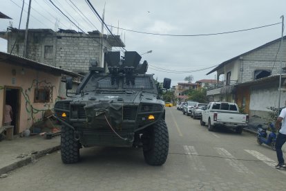 La seguridad fue extrema durante la votación de Daniel Noboa.