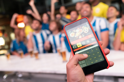 Apuestas en línea, opción para hacer dinero.