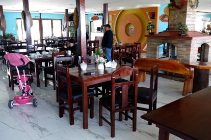 Los comensales no llegan a los comedores abiertos.