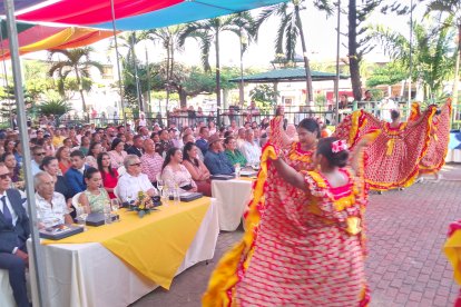 En Colimes celebran sus fiestas.