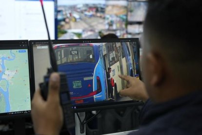 Dejar o recoger pasajeros en lugares no permitidos será una de ellas