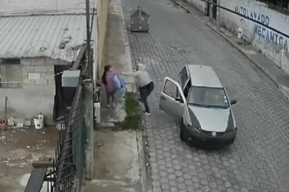 Un hecho delictivo en el sector San Isidro del Inca quedo grabado.