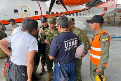 Las osamentas fueron trasladadas a la morgue y después de ser reconocidas, las entregaron a los familiares.