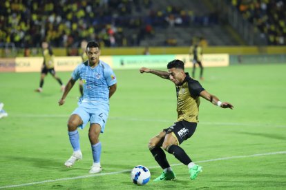 Barcelona visita a Universidad Católica en Quito.