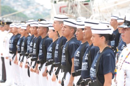 Los tripulantes viajarán hasta Kiel (Alemania) en el buque.
