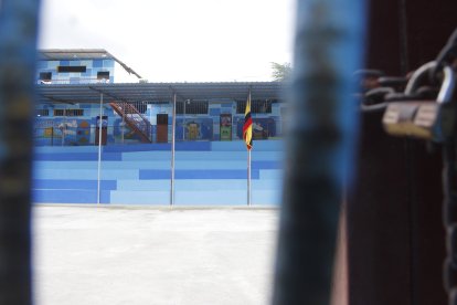 Las institución educativa fue evacuada tras el hecho.