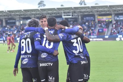 Independiente del Valle ocupa la segunda casilla a un punto del Papá.