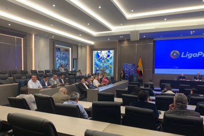 La reunión se celebra este jueves 9 mayo de 2024