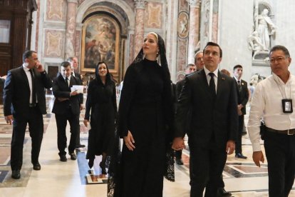 Lavinia Valbonesi en su visita al Papa Francisco en el Vaticano.