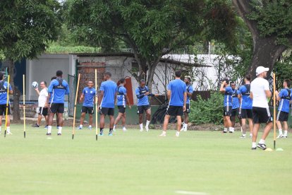Gustavo Cortez bailó tras perder en el rondo.