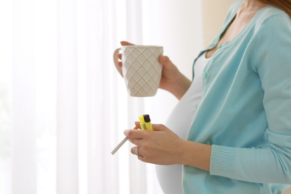 Las mujeres embarazadas no deberían consumir nicotina.