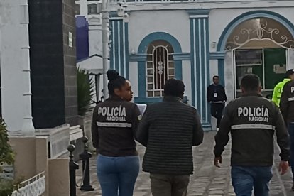 Personal de la Dinased Chimborazo trasladó al hombre a la jurisdicción donde ocurrió el hecho puesto ante la justicia ordinaria.
