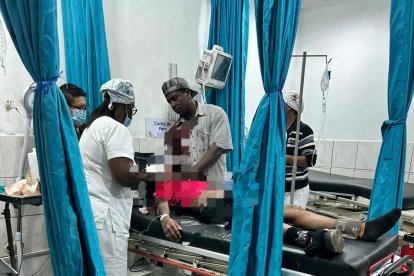 Otra persona también recibió balazos.