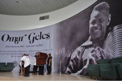 La capilla ardiente con el féretro del cantautor colombiano Omar Geles espera recibir cientos de visitantes estos días.