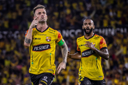 Damián Díaz abrió el marcador ante Liga de Quito con un golazo.