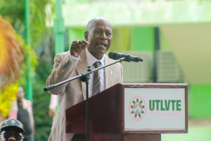 El rector de la Universidad dio un discurso por los 54 años de aniversario.