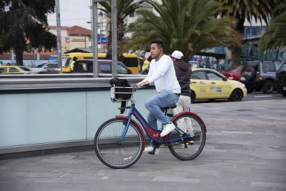 Desde su apertura en 2012, el proyecto ha avanzado de manera accidentada.