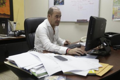 Ricardo Arques en una de sus jornadas de trabajo en Granasa.