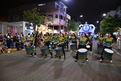 Alrededor de 70 mil personas presenciaron el pregón festivo en la capital orense.