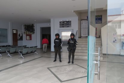 Una de las investigaciones gira en torno a la muerte de un sospechoso de robo.