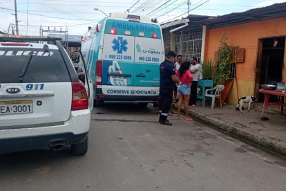 El hombre fue asesinado dentro de su casa.