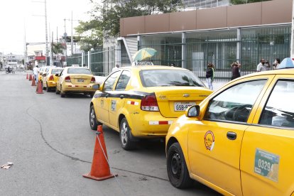 70.000 taxis legales hay en el país, según la Federación Nacional de Taxis del Ecuador.